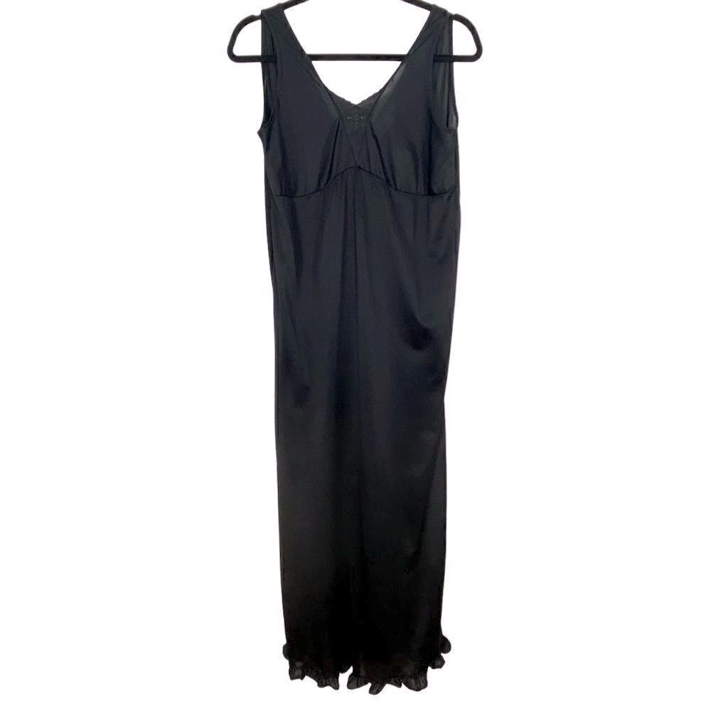 Vintage nightgown with slit